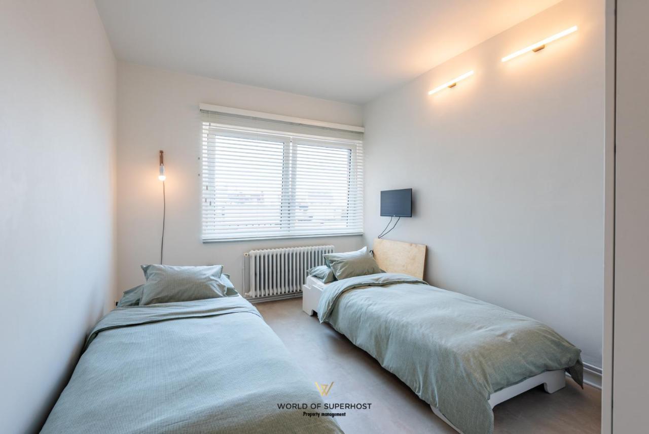 Luxurious Apartment Next To The Sea And City Centre With Free Parking Space Ostend Exterior photo